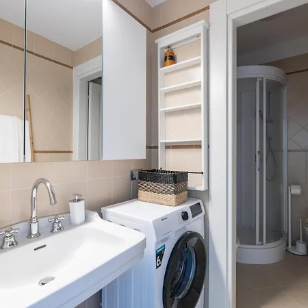 Apartament Meraki - 30 M Dal Mare, Vista Mare, Wifi E Parcheggio Coperto Gratuito - A *