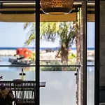 Apartment Meraki - 30 M Dal Mare, Vista Mare, Wifi E Parcheggio Coperto Gratuito - A