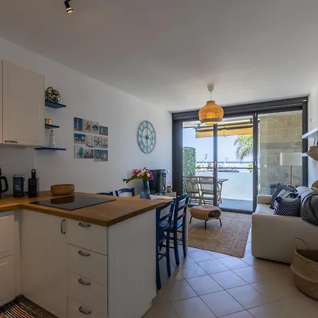 Meraki Home - 30 M Dal Mare, Vista Mare, Wifi - Appartamento A San Lorenzo Al Mare サン・ロレンツォ・アル・マーレ