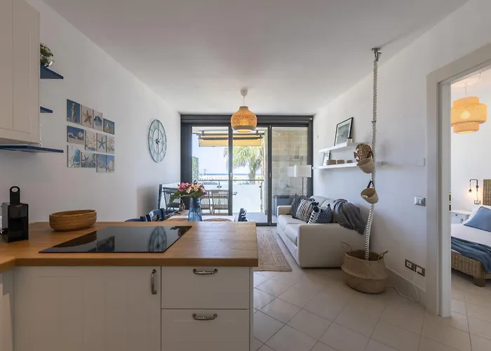 Apartmán Meraki - 30 M Dal Mare, Vista Mare, Wifi E Parcheggio Coperto Gratuito - A San Lorenzo al Mare