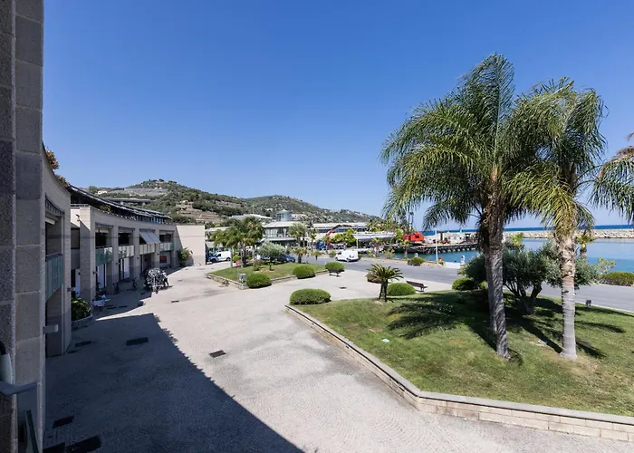 Apartmán Meraki - 30 M Dal Mare, Vista Mare, Wifi E Parcheggio Coperto Gratuito - A *